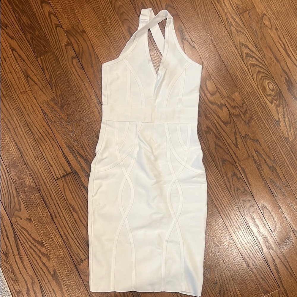 Elegant White Bodycon Halter Dress